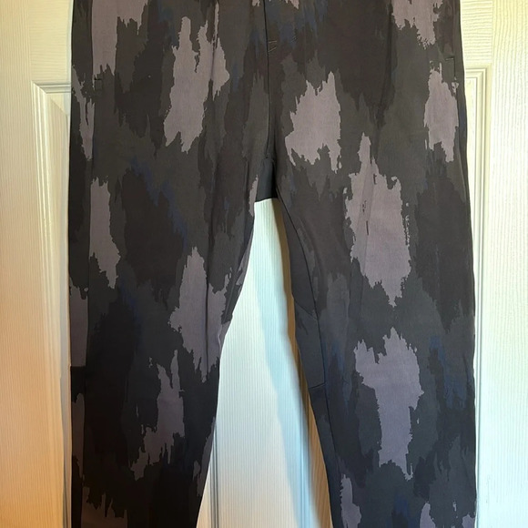Lululemon Take The Moment men’s black jogger sweatpants size large - Picture 2 of 10